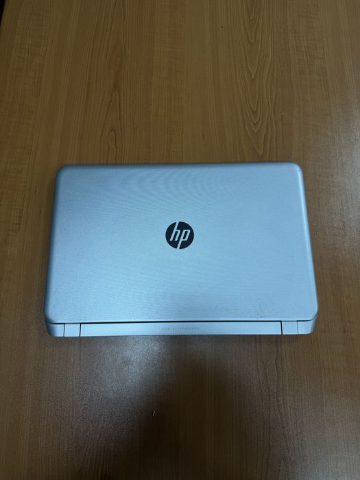 Лаптоп HP Pavilion 15 i3
