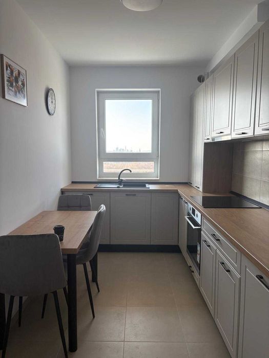 Inchiriez apartament nou Cart. Maurer
