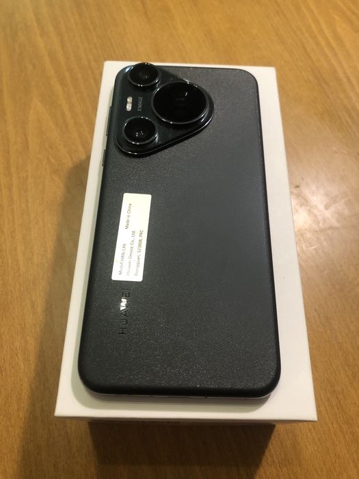 Huawei Pura70 Pro + Зарядно и протектор