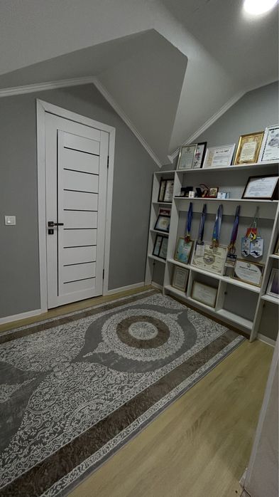 Мансард үй сатылады .Шанхай,Ақберен 19а.