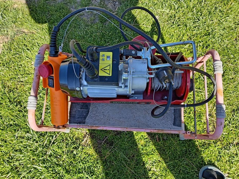 Продавам Ел. Лебедка