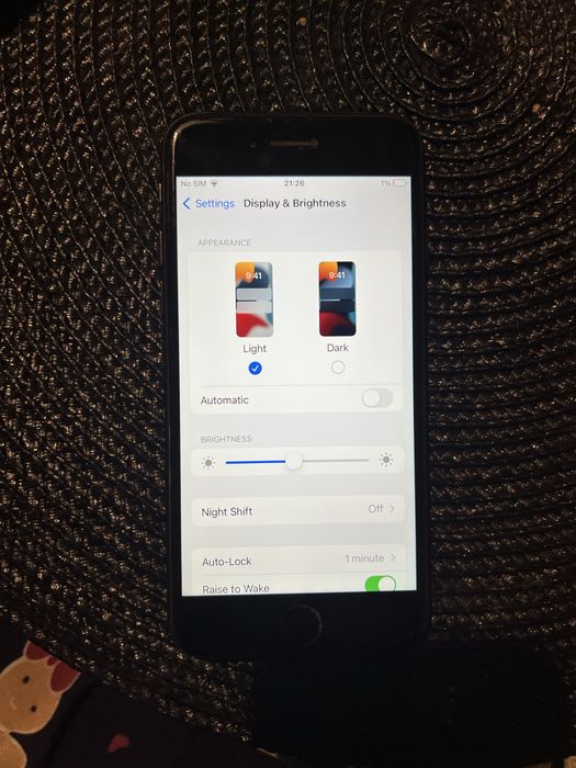 Продавам iphone 7