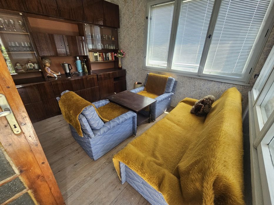 Продава се Етаж от къща в Белослав - 368 кв.м за 354 €/кв.м - Снимка #2