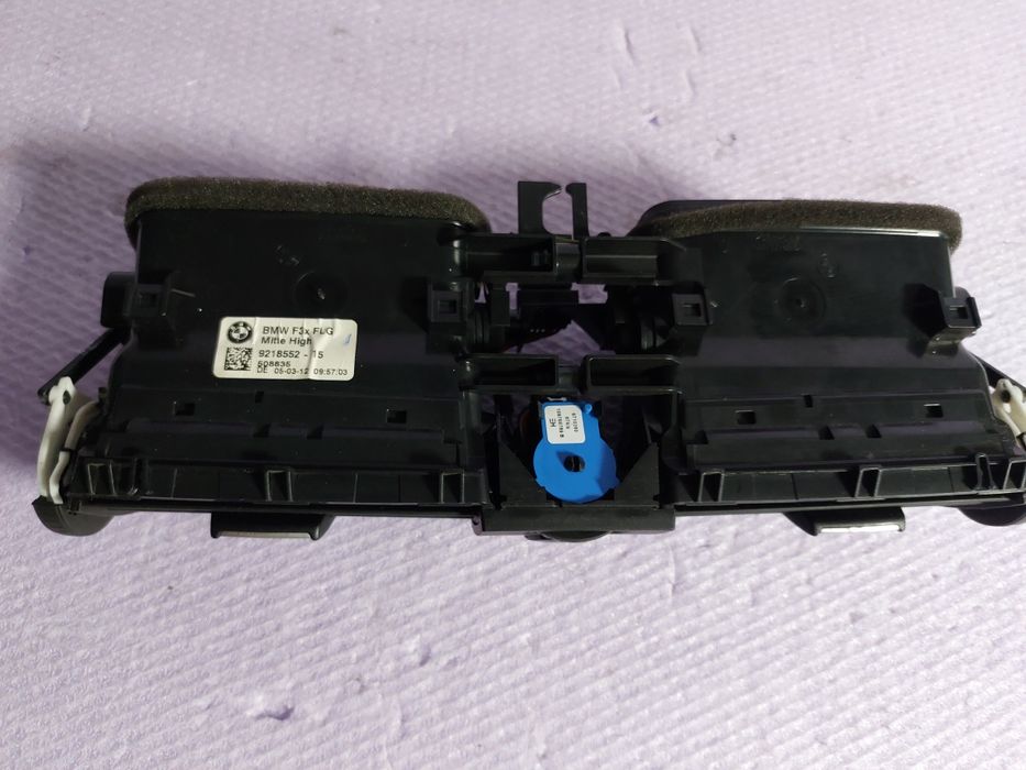 Grila bord ventilație BMW F30 F31 F32 F33 F36 Cod 9218552