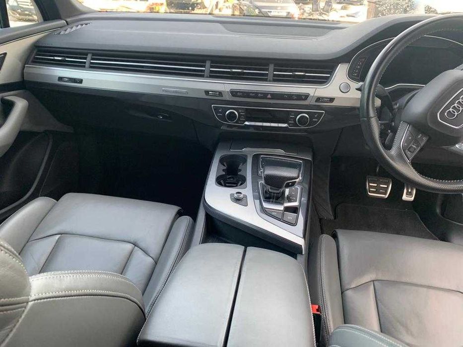 Dezmembrez audi Q7 3.0 tdi 2016 euro 6/bara fata q7/Q7 s linne 2016/