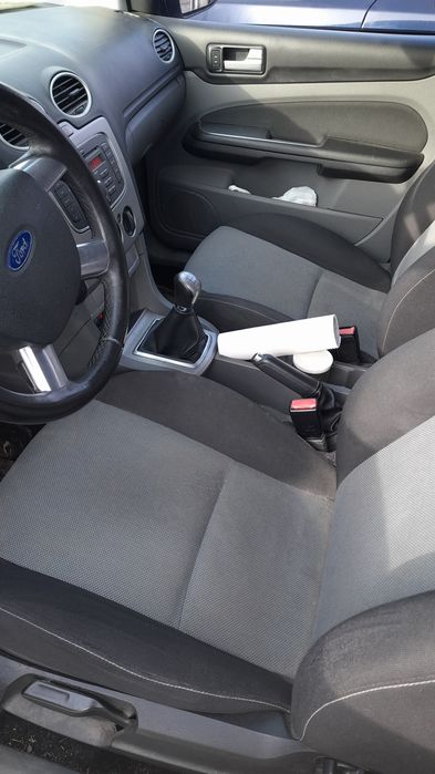 Vând Ford focus din 2010
