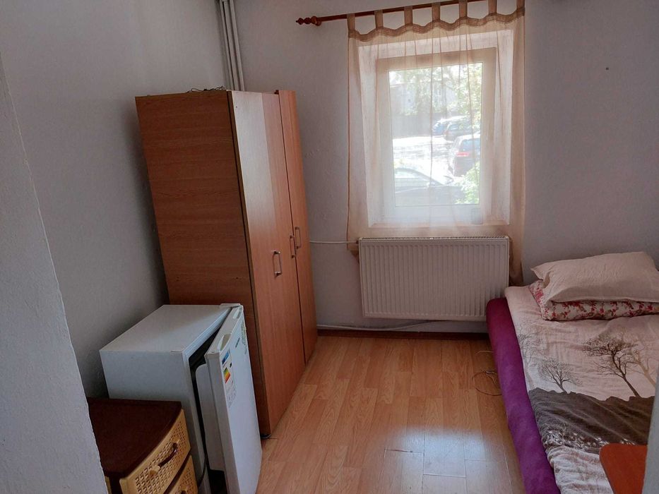 Garsoniera De Inchiriat