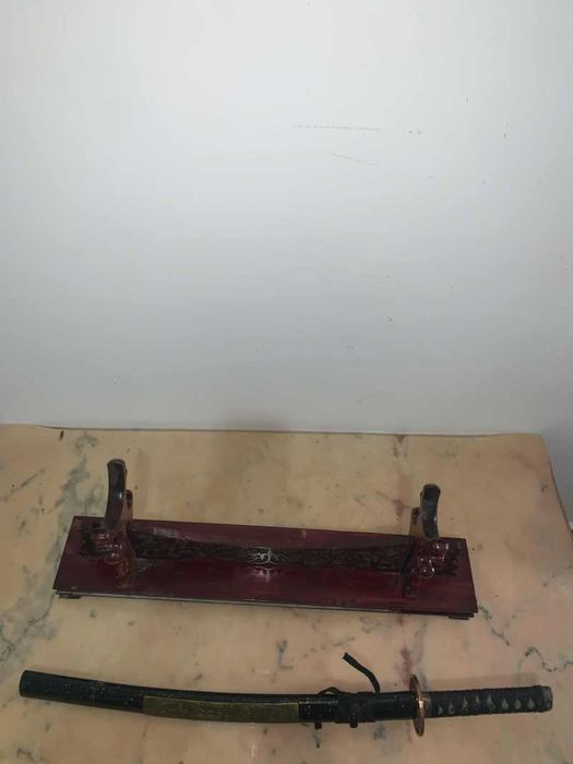 Sabiea katana cu suport