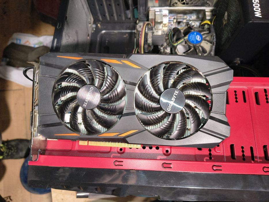 Геймърски компютър 1050ti  Gigabyte