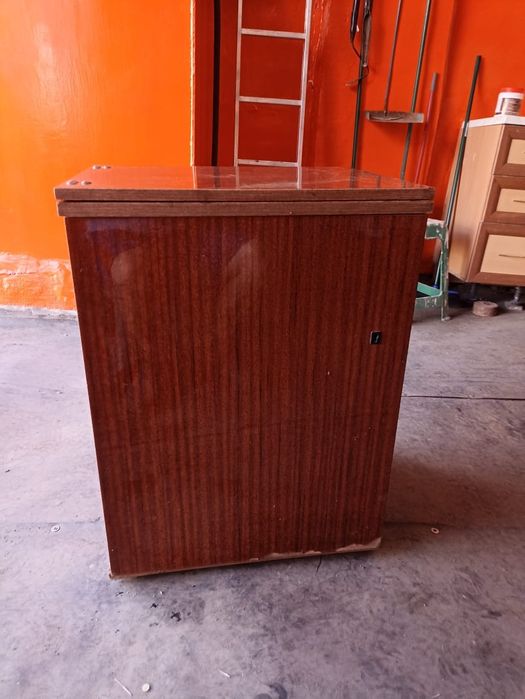 Машина швейная бытовая