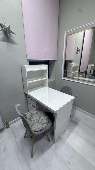 Маникюрный столик 35.000тг