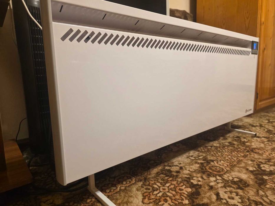 Стенен конвектор 3000 W ЕЛДОМ WiFi, стойка