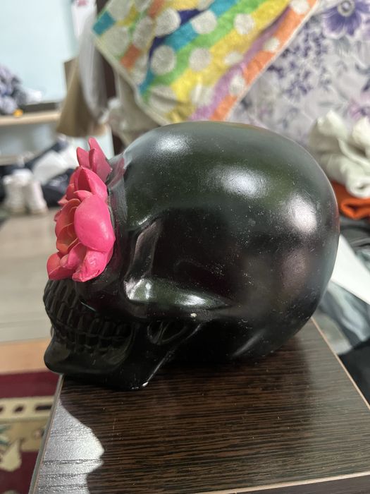 Череп декоративный с цветами