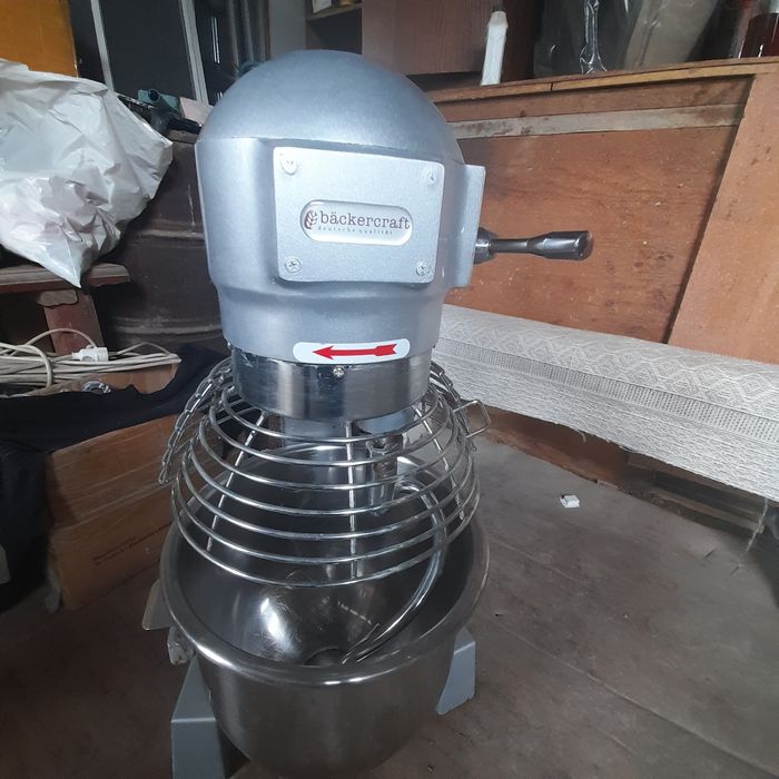 Теста мес сатылады