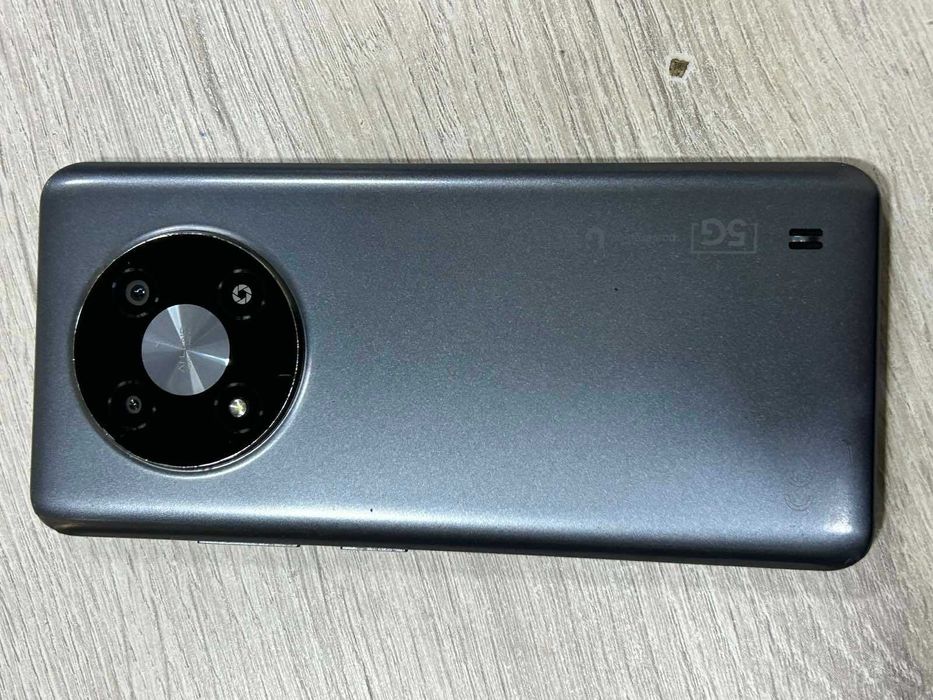 5G UG phone U23 128GB 4RAM / Спукан дисплей