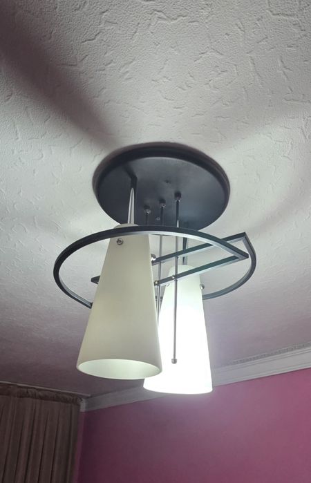 Люстра продаётся