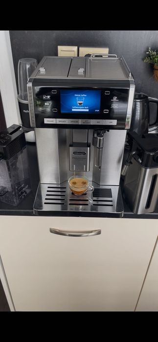Кафемашина Delonghi Primadonna Exclusive ESAM6900