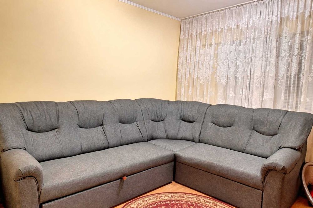 Inchiriez Apartament 3 camere-zona 1 Mai