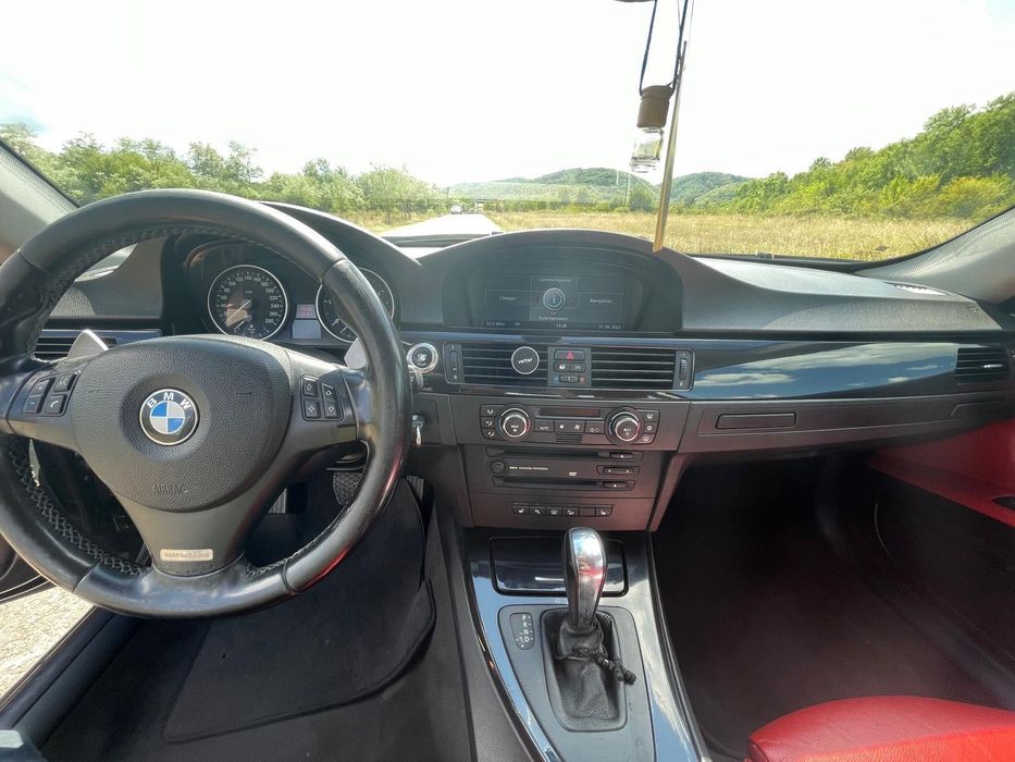 BMW Seria 3 E92 330x drive