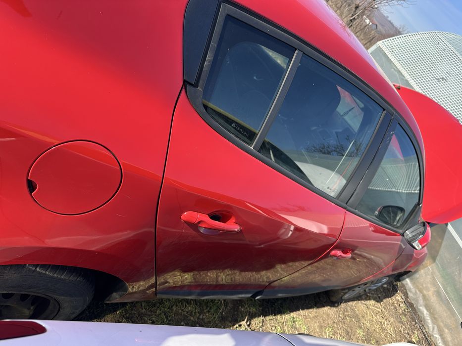 Usa/usi stanga/dreapta/fata/spate renault megane 3 hatchback