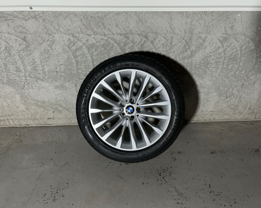 Roti de iarna BMW Seria 5 G30 , G31 - 245/45R18 100V Goodyar