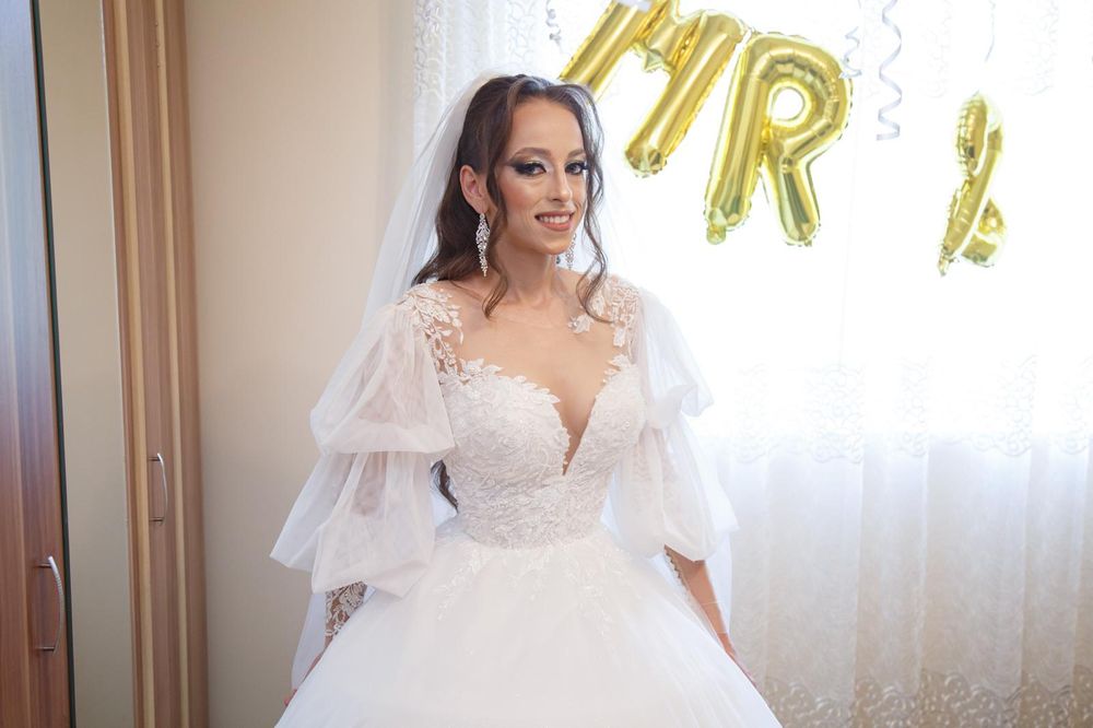 Rochie mireasă, purtată o dată