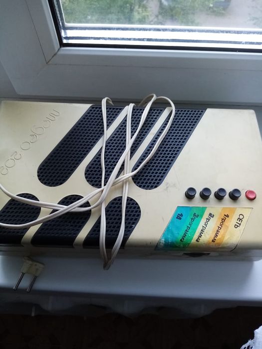 Радио приёмник медео 202