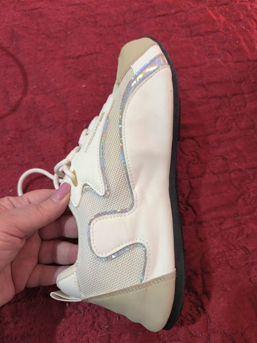 Продам кроссовки унисекс