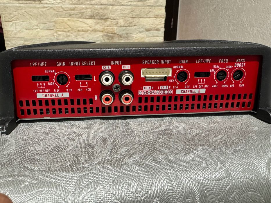 Бас каса Alpine / Усилвател Pioneer / CD плейър с USB Alpine