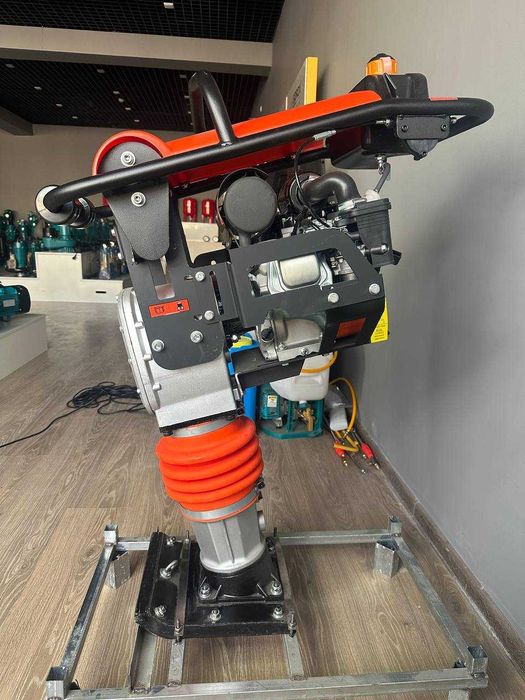 Trambovka / Kenguru / Трамбовка / Кингуру / Виброплита