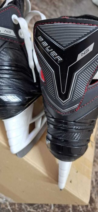 Продаются коньки