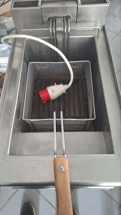 Професионален фритюрник 9 kw