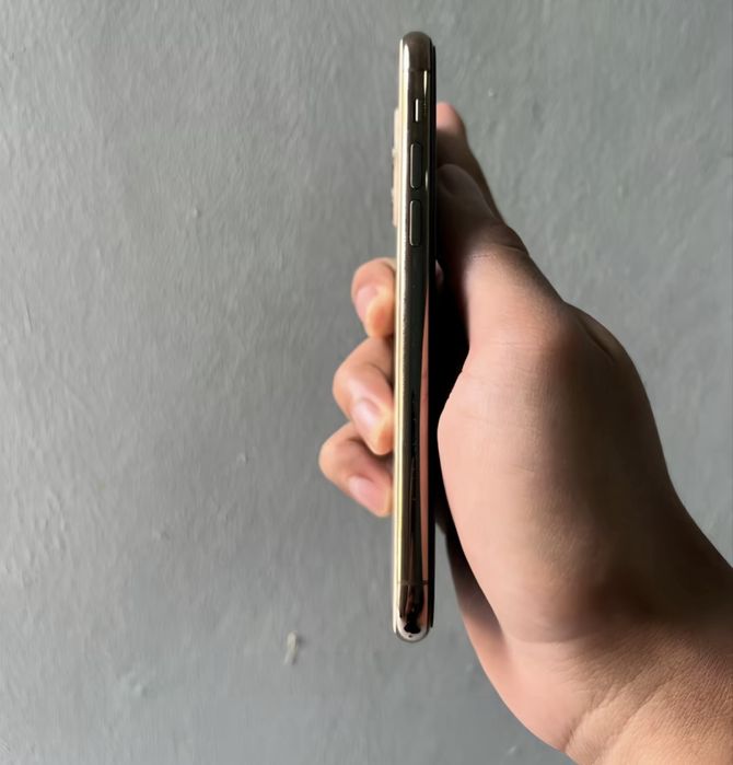 Айфон 11про.