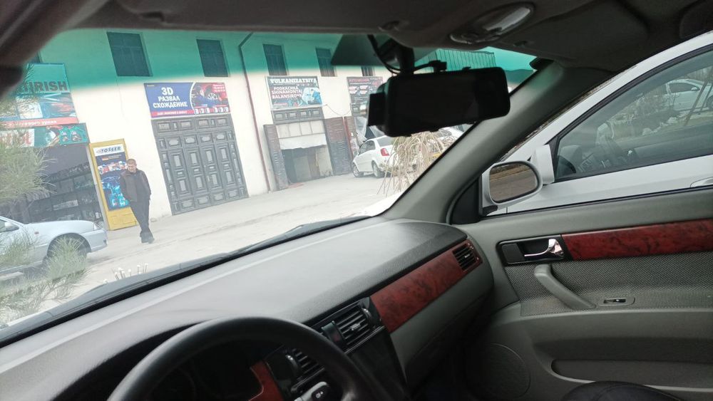 Lasetti 2013 avtomat srochna