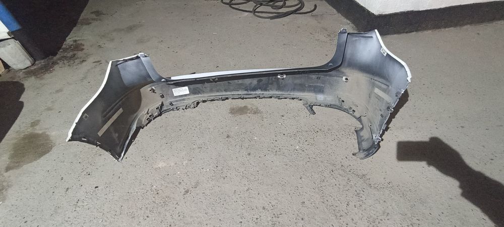 Бампер задний от автомашины Лексус RX300