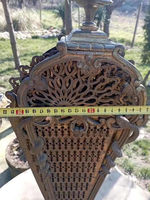 Месингов параван за камина