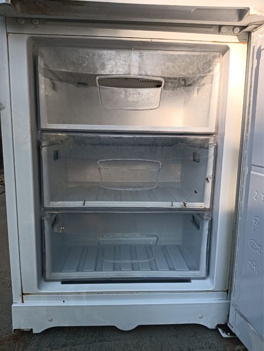 Продаю холодильник