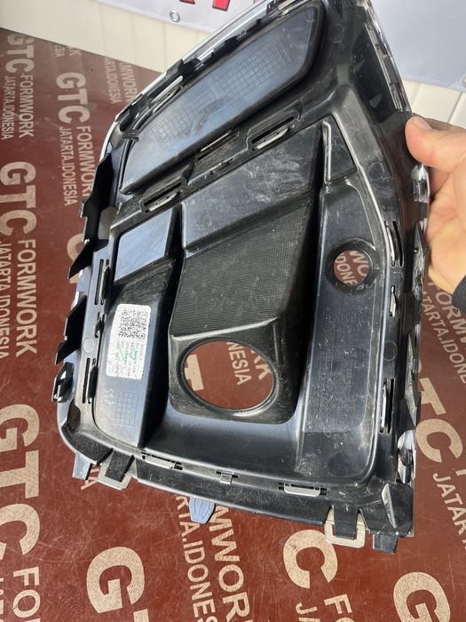 Решетка халоген Audi SQ5