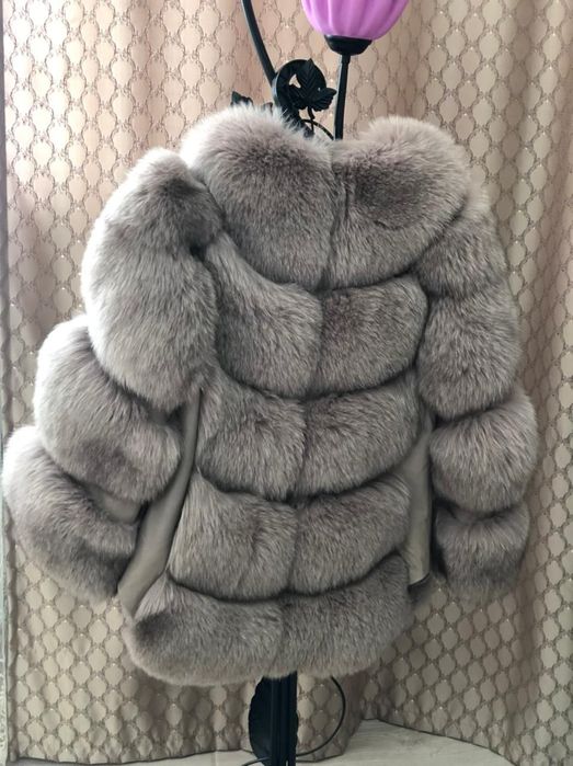 Продам шубу из натурального песца