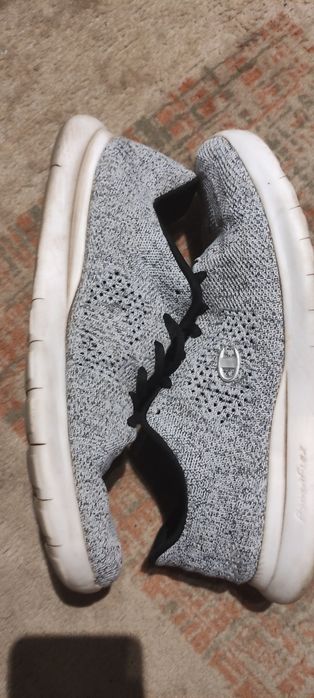 маратонки Champion оригинални  45.5номер