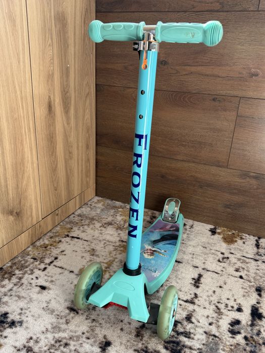 Продам детский самокат