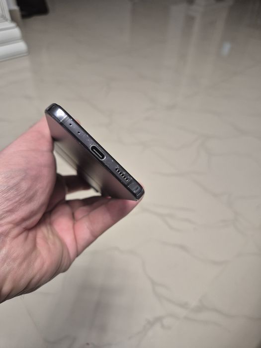 Samsung Galaxy Flip Z4