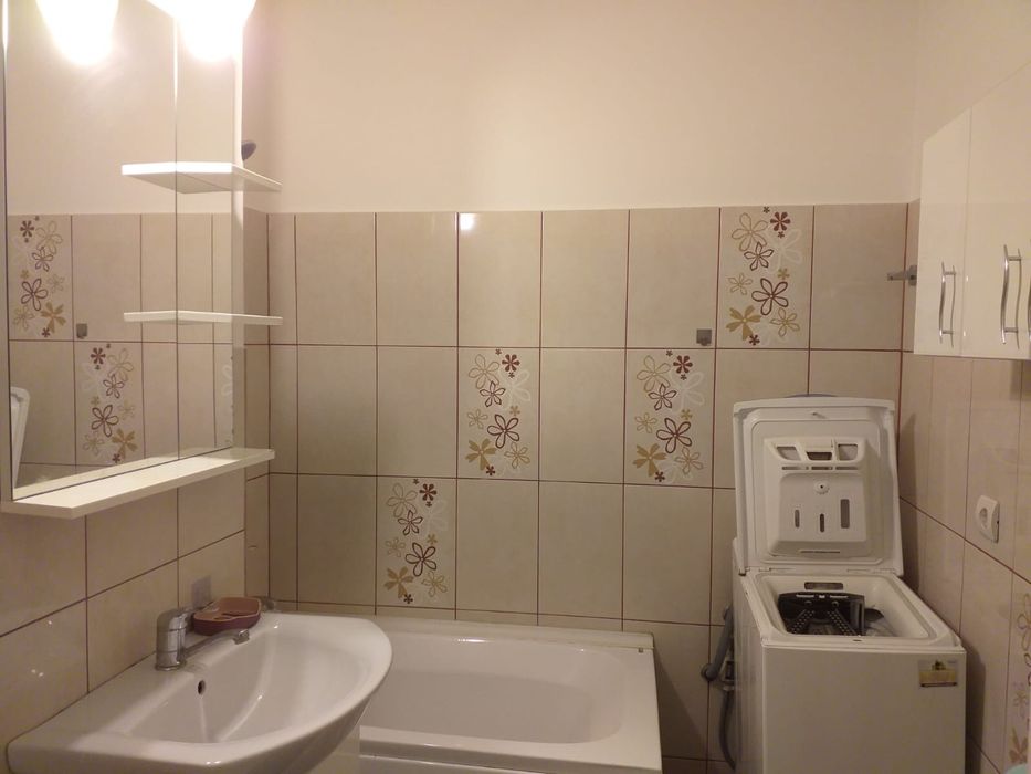 Apartament 2 camere, decomandat, ultracentral et. 1