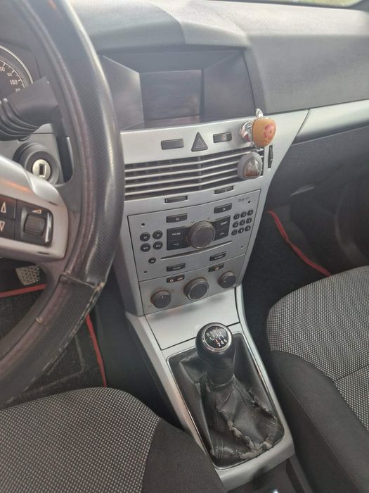 OPEL Astra 2009 — imagine 4