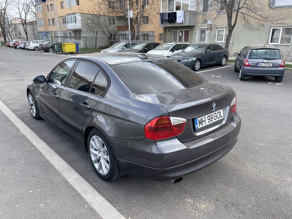Vând BMW e 90 an 2008