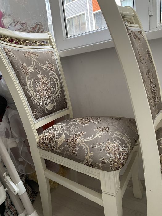 стулья для гостинной