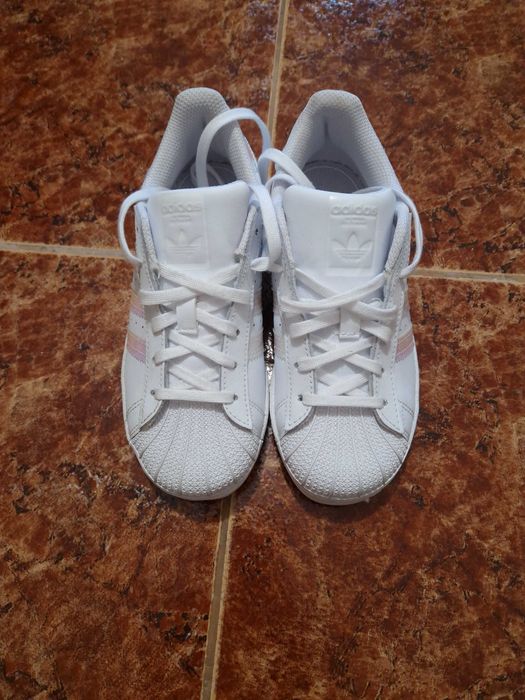 Маратонки adidas superstar