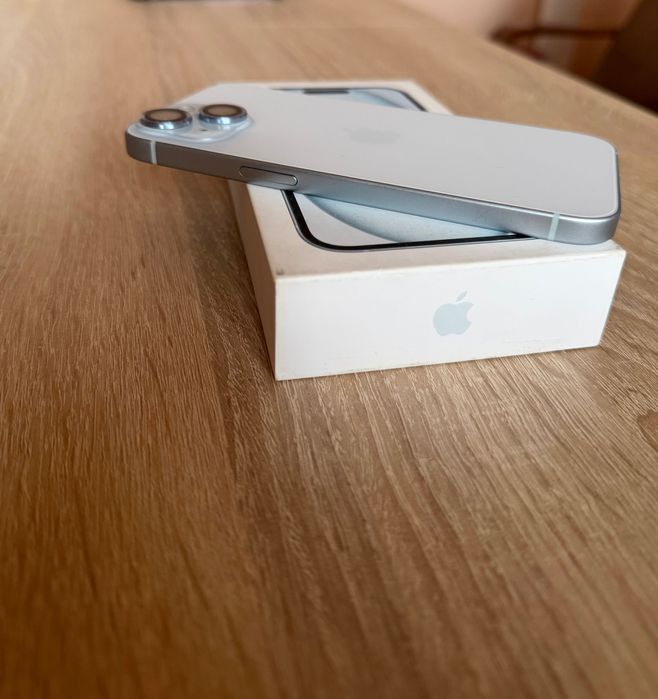 iPhone 15, 256 GB