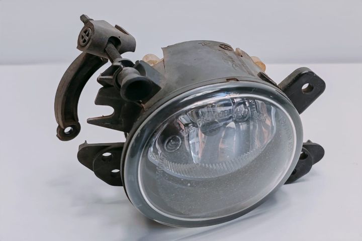 Far Ceata  proiector stanga A2518200756 Mercedes-Benz B-Class W245 se