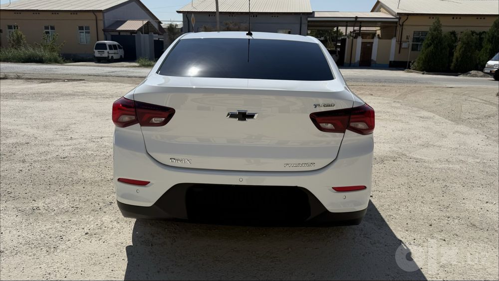 Onix Primier 2Turbo AT Plus sotiladi